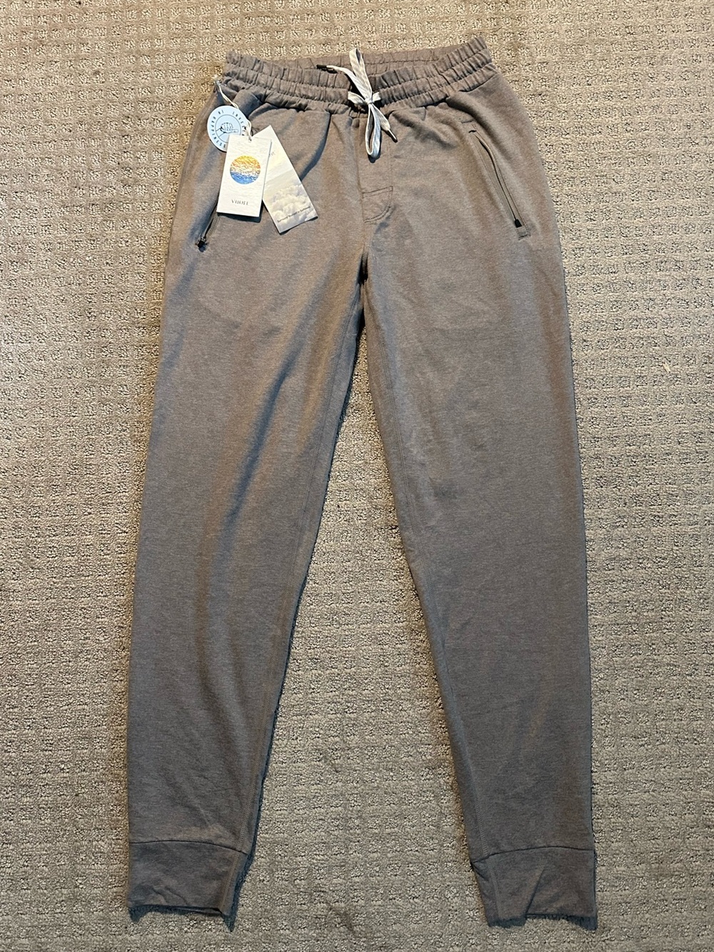 NEW mens Vuori Ponto performance jogger pants walnut heather size small